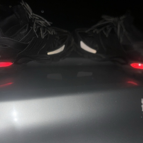 They aren’t new been worn 4 times just wanna get rid of em fr - Picture 3 of 6